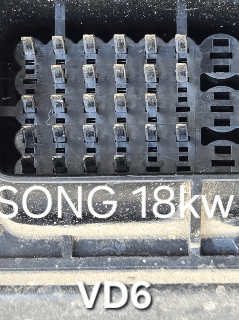 VD6 plug